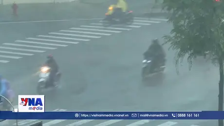 Mưa lớn dồn dập ở Bắc Bộ