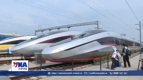 Trung Quốc đi tiên phong trong lĩnh vực đường sắt cao tốc