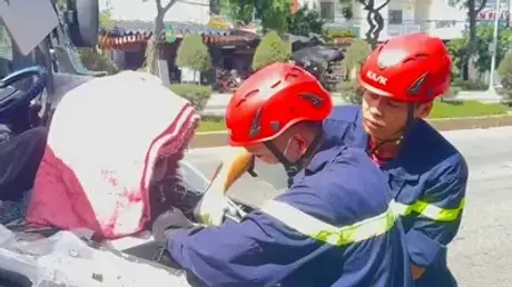 Đà Nẵng: Một người tử vong, bị kẹt trong xe tải sau tai nạn giao thông