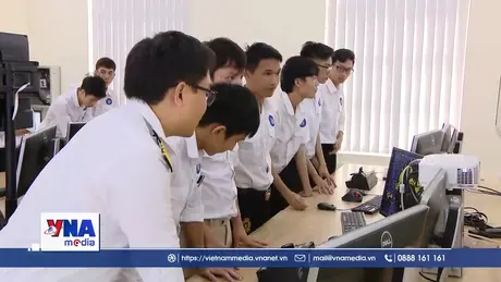Gắn kết tuyển sinh với thị trường lao động