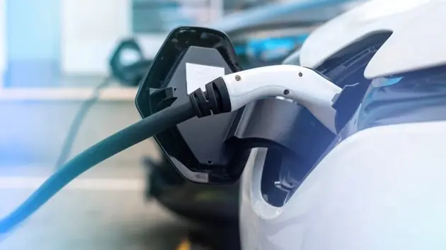 Doanh nghiệp châu Á ưu tiên đầu tư xanh: Năng lượng sạch, xe điện và tái chế lên ngôi