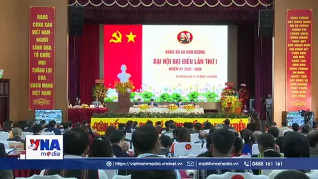 Phó Thủ tướng Thường trực Nguyễn Hoà Bình dự Đại hội xã điểm ở Lâm Đồng