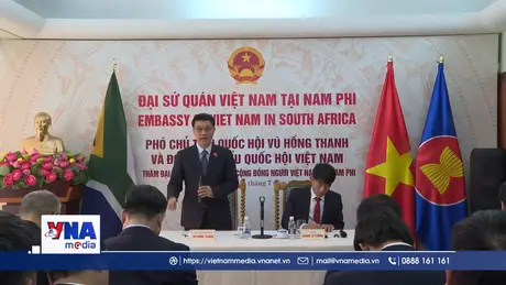 Phó Chủ tịch Quốc hội Vũ Hồng Thanh gặp gỡ cộng đồng người Việt Nam tại Nam Phi