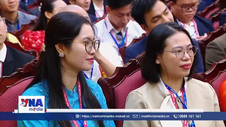Phó Chủ tịch nước gặp mặt đại biểu tham gia Diễn đàn Trí thức trẻ VN