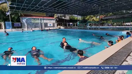 Vĩnh Long chung tay giúp trẻ em học bơi an toàn trong mùa hè