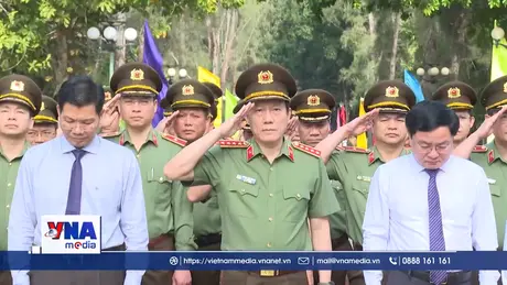 Bộ trưởng Bộ Công an tri ân các Anh hùng liệt sĩ tại Tây Ninh