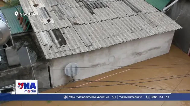 Lũ vượt mốc lịch sử khiến nhiều bản làng bị chia cắt, cô lập