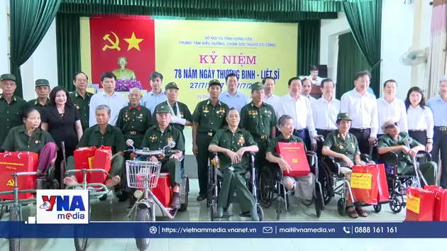 Trưởng Ban Nội chính Trung ương thăm, tặng quà người có công tại Hưng Yên