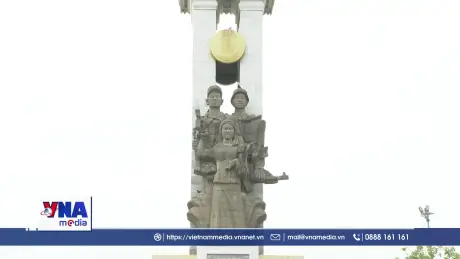 Dâng hương tri ân các anh hùng liệt sĩ tại Campuchia