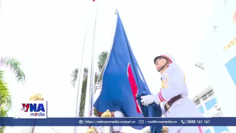 Lào tổ chức thượng cờ ASEAN