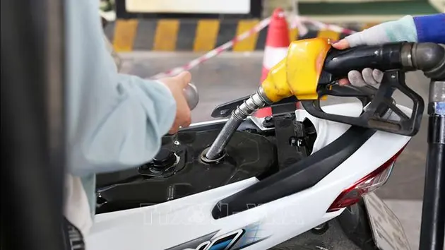 Giá xăng tăng, giá dầu diesel giảm từ chiều 31/7