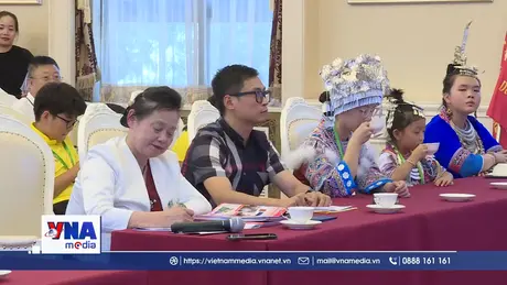 Thiếu nhi Việt - Trung giao lưu với Đại sứ Việt Nam tại Trung Quốc
