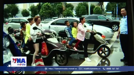 Trung Quốc mềm dẻo trong chính sách chuyển đổi từ xe xăng sang xe điện