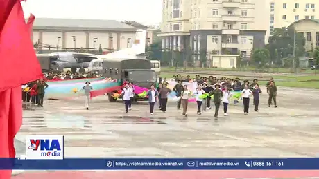 Học sinh, sinh viên thủ đô háo hức đóng góp vào ngày lễ lớn