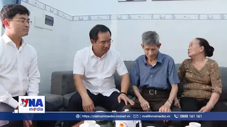 Chủ tịch UBND TP.HCM thăm cựu tù chính trị Côn Đảo