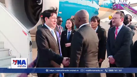 Chủ tịch nước đến Luanda, bắt đầu chuyến thăm cấp Nhà nước Cộng hoà Angola