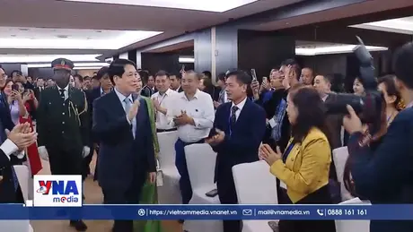 Chủ tịch nước Lương Cường gặp mặt cộng đồng người Việt tại Angola