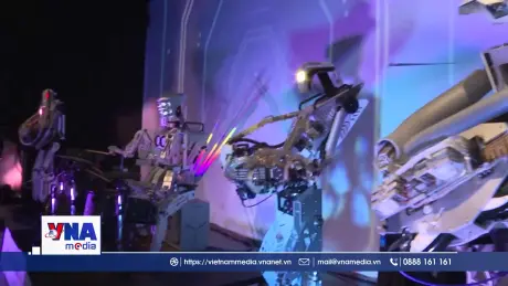 Trải nghiệm nhà hàng và cửa hàng robot tại Trung Quốc