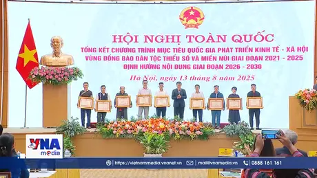 Đời sống bà con dân tộc thiểu số năm sau phải cao hơn năm trước