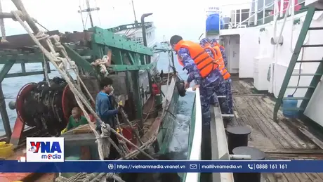 Kịp thời hỗ trợ y tế một thuyền viên bị tai nạn lao động trên biển