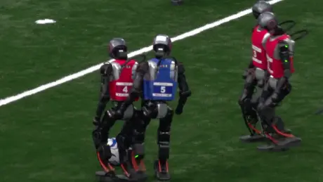 Robot 'so tài' tại Thế vận hội Người máy đầu tiên ở Bắc Kinh