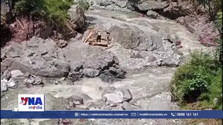 Hơn 150 người mất tích do lũ lụt ở Tây Bắc Pakistan