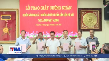 Cấp xã ở Hưng Yên vượt khó để cấp sổ đỏ cho người dân