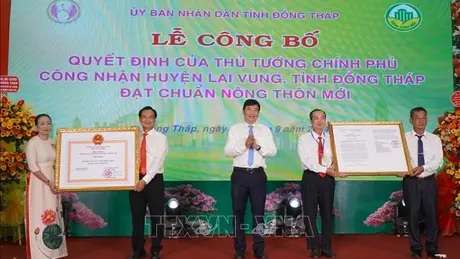 Tôn vinh những dấu chân trên hành trình xây dựng nông thôn mới và giảm nghèo