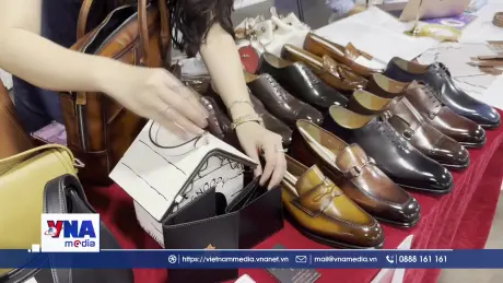 Ngành da giày Việt Nam tìm kiếm cơ hội tại Canada và Bắc Mỹ