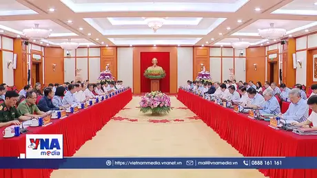 Bộ Chính trị làm việc với Đảng bộ TP.Hà Nội và TP.Hồ Chí Minh