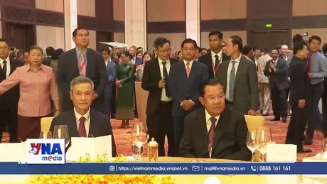 Tô thắm tình đoàn kết, hữu nghị Việt Nam-Campuchia