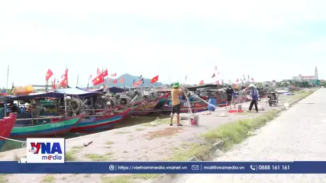 Hà Tĩnh khẩn trương kêu gọi tàu thuyền vào bờ tránh bão