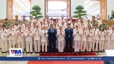 Tô thắm truyền thống anh hùng của Công an Nhân dân
