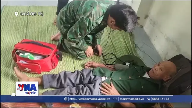 Bộ đội Biên phòng Quảng Trị sát cánh cùng nhân dân phòng tránh bão