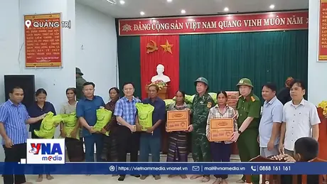 Bộ đội Biên phòng Quảng Trị hỗ trợ nhân dân khắc phục mưa lũ