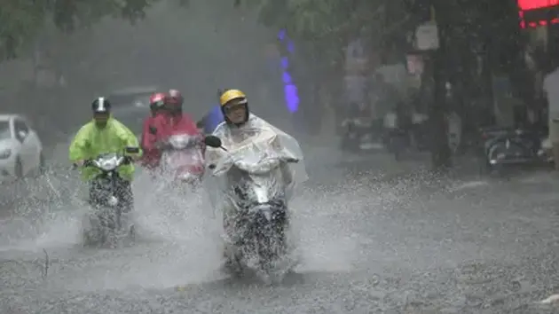 Thời tiết ngày 27/8: Mưa lớn diện rộng, cảnh báo nguy cơ lũ quét và sạt lở đất
