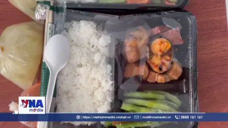 Ấm lòng những suất cơm nghĩa tình