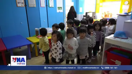 Tokyo mở rộng chính sách miễn phí trông trẻ