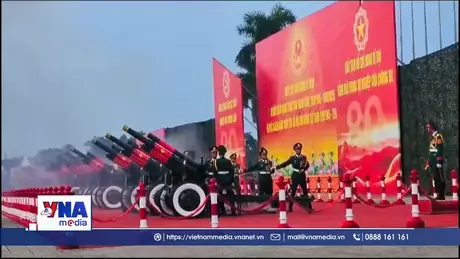 Cận cảnh 15 khẩu pháo lễ trong nghi thức bắn 