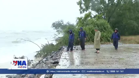 Bờ biển Quảng Trị sạt lở nghiêm trọng, người dân thấp thỏm trước mùa mưa bão