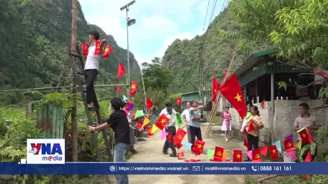 Bản Mông hân hoan đón Tết Độc lập