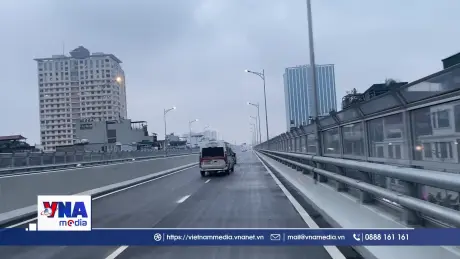 Hạn chế 50% tải trọng đường dẫn lên cầu Vĩnh Tuy 