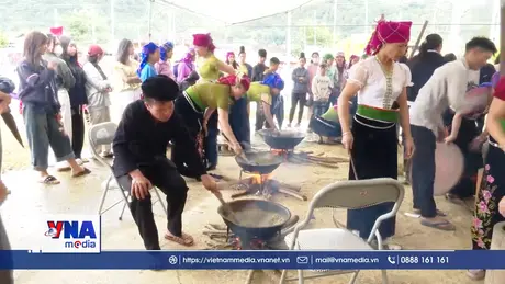 Lễ hội mừng cơm mới xã Ngọc Chiến (Sơn La)