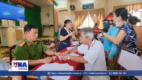 Vĩnh Long Tập trung trao quà dịp Quốc khánh cho người dân