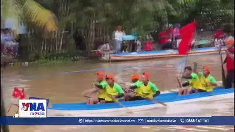 Sôi nổi giải bơi đua vỏ lãi vùng đồng bào Khmer