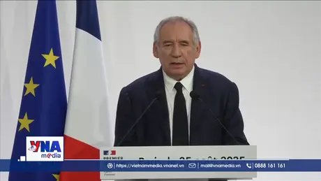 Thủ tướng Pháp tìm cách ngăn chính phủ sụp đổ