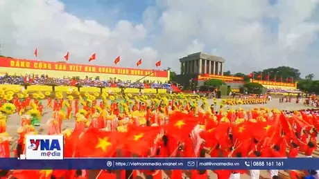 Từ nhịp bước tự hào đến thông điệp yêu nước