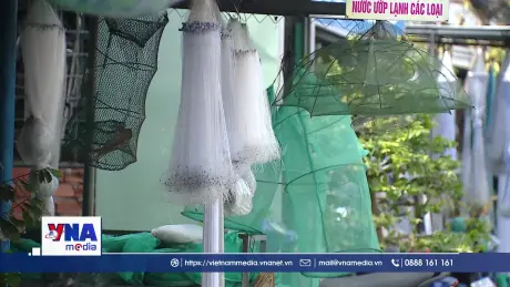 Làng nghề đan lưới Thơm Rơm nhộn nhịp vào mùa nước nổi