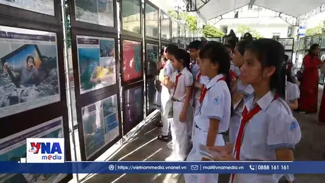 Trưng bày ảnh, tư liệu chống rác thải nhựa tại Đắk Lắk