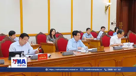 Bộ Chính trị làm việc với 6 tỉnh về công tác chuẩn bị Đại hội